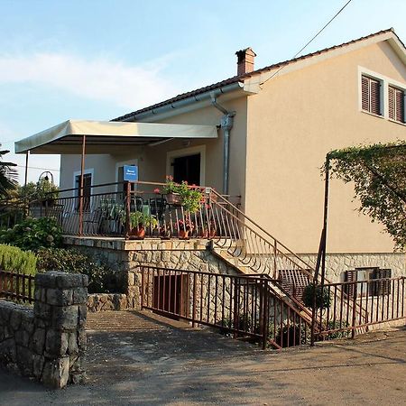 Apartment Mare Krk Milohnici 外观 照片