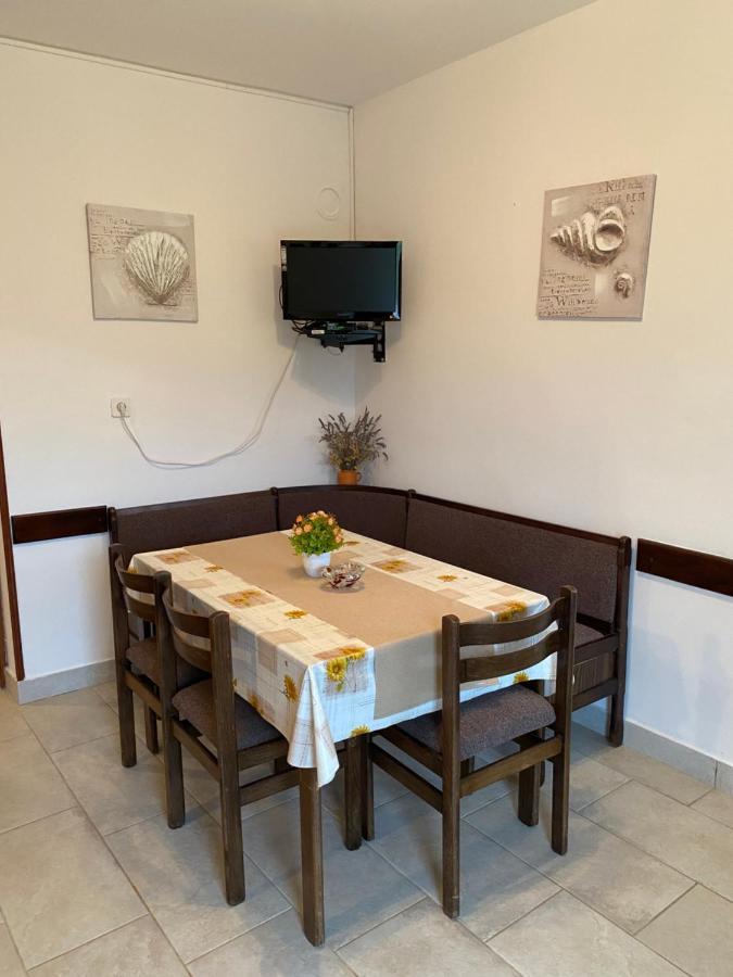 Apartment Mare Krk Milohnici 外观 照片