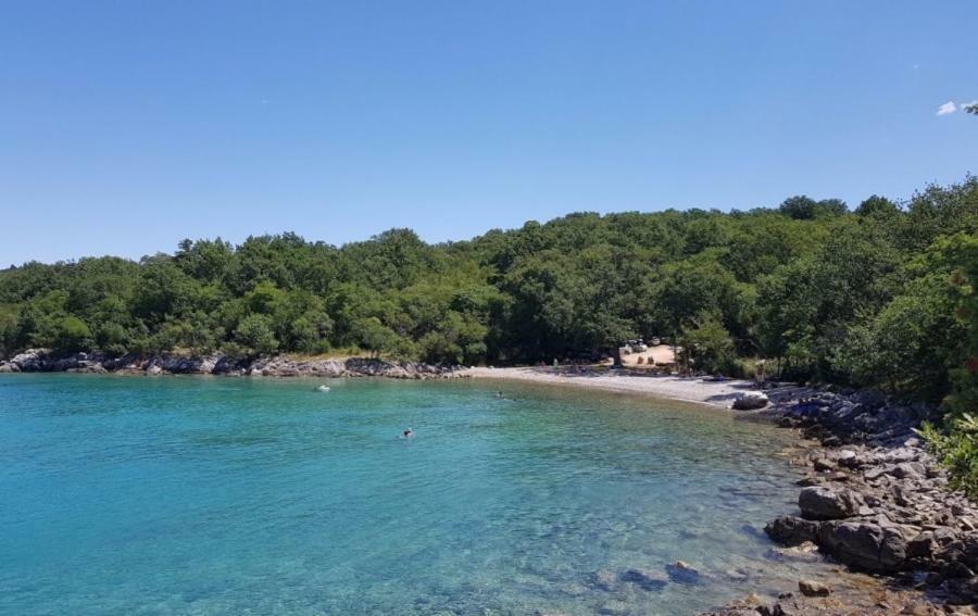Apartment Mare Krk Milohnici 外观 照片
